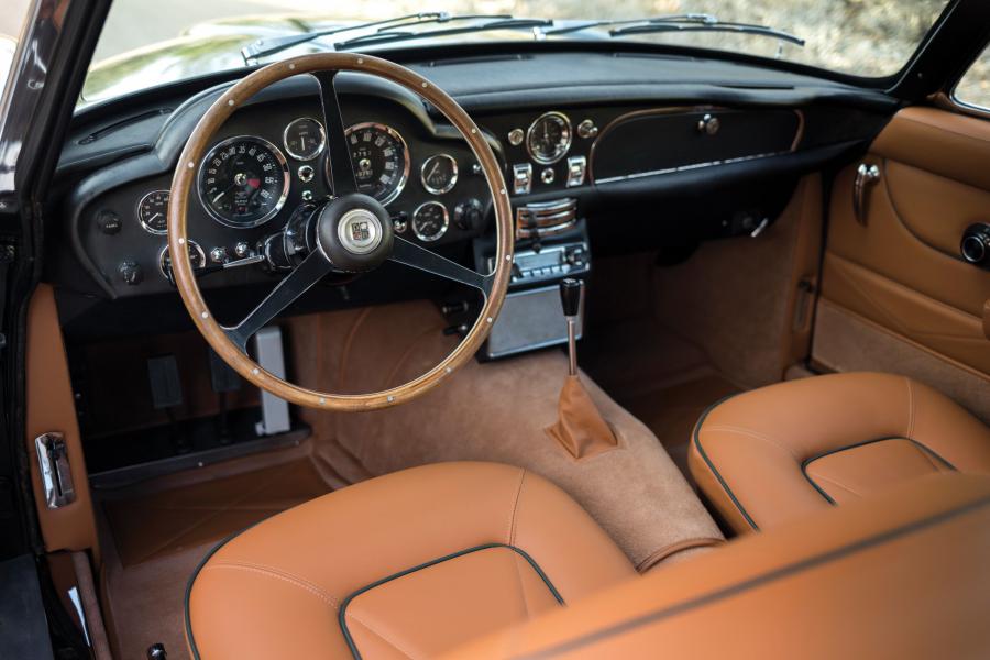 Торпедо Aston Martin DB6 1965 года  (фото 7 из 27)